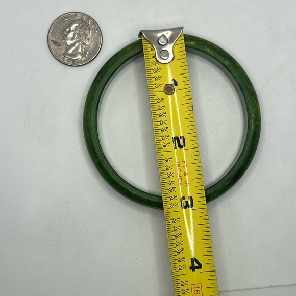 Vintage 1960’s Spinach Green marbled Bakelite Bangle Bracelet